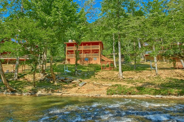 2 Bedroom Cabin Near A River In The Smoky Mountains