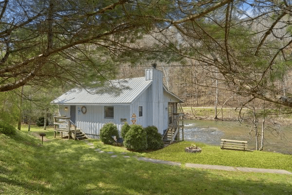 River Cabin Honeymoon Cabin In The Smokies Cabins Usa Gatlinburg