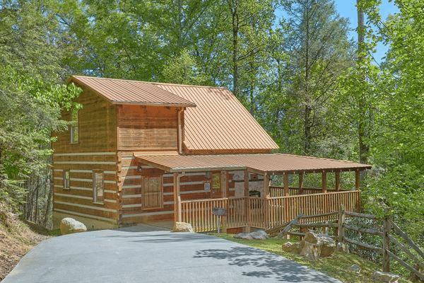 1 Bedroom Cabin By A Creek | Cabins USA Gatlinburg