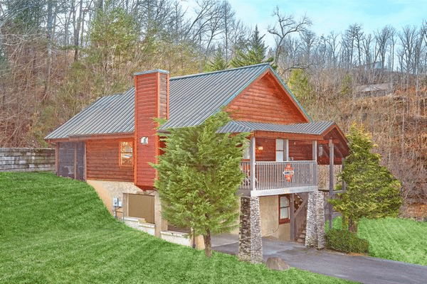 Smoky Hilltop A Gatlinburg Cabin With Covered Parking